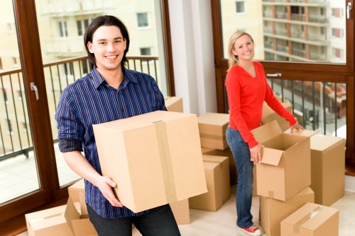 Residential moving support for a Soho flat with stairs and narrow halls